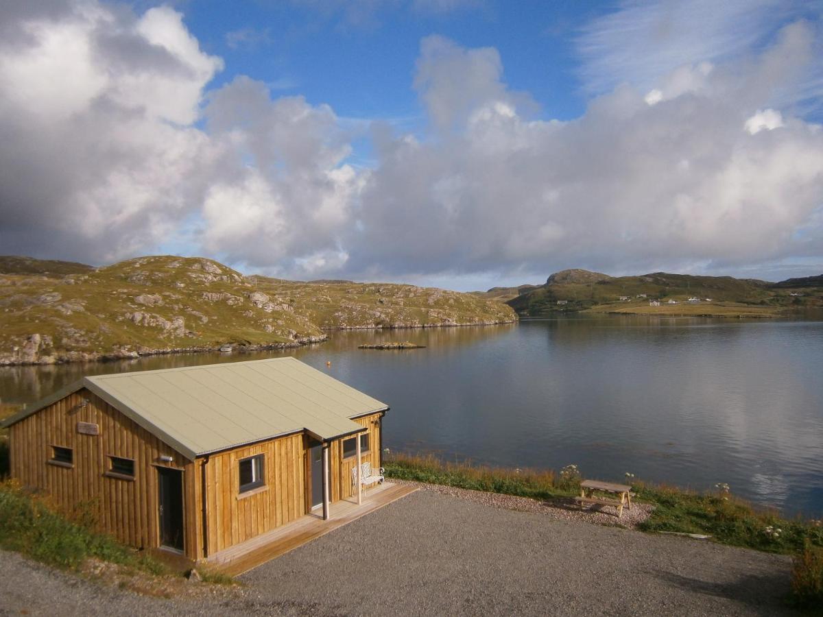 Otter Bunkhouse Hostel Cairisiadar Exterior photo